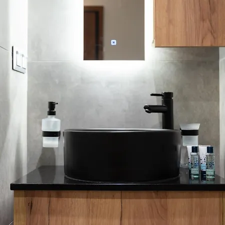 Anassa Seaside Residence- 50m From Sandy דירה